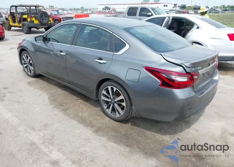 2017 Nissan Altima 2.5 Sr из США, поврежденный, VIN 1N4AL3AP5HC261908